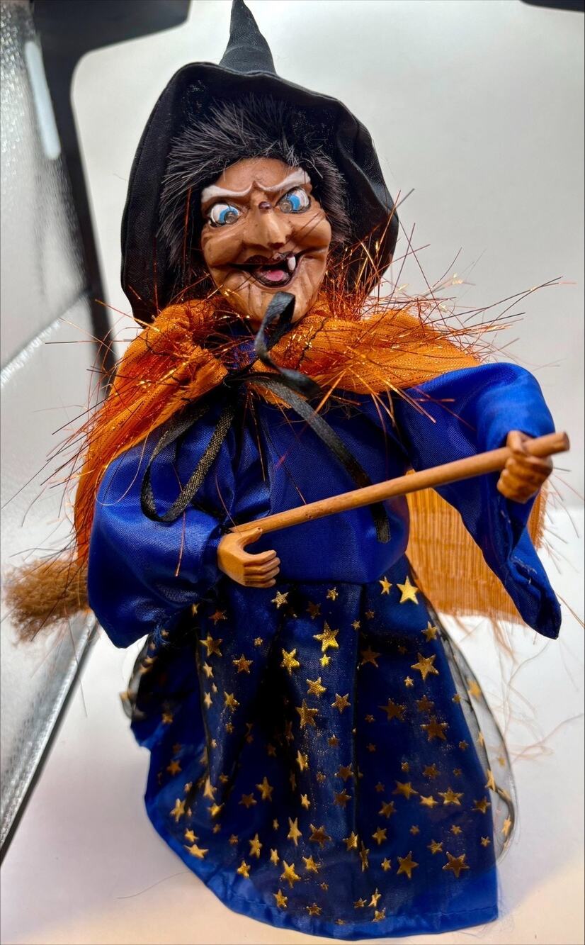 Halloween Witch Pop Up Figurine 10 inch